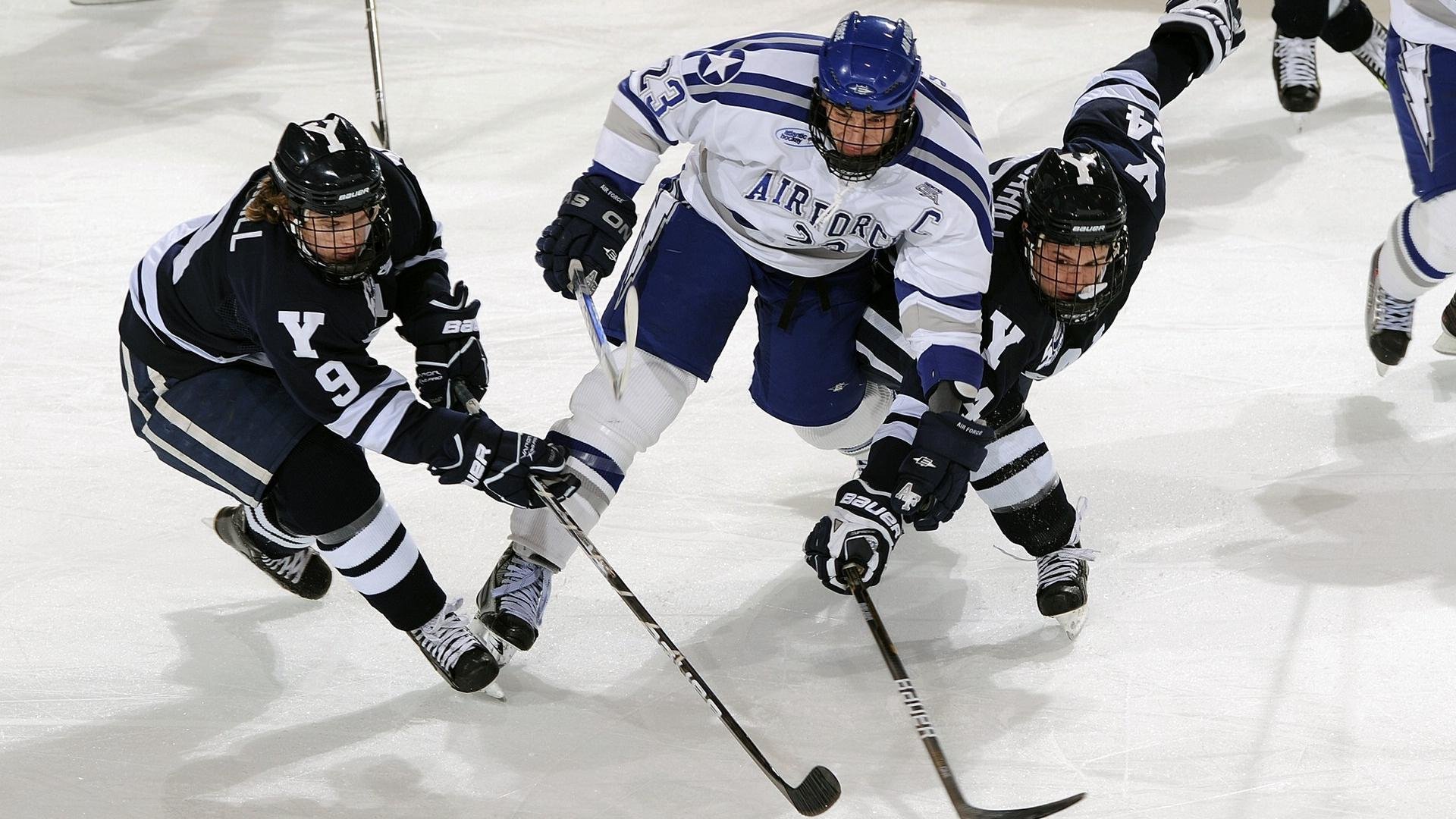 “缆绳滑水：东桃花岛赛场新风尚，水面竞速超越极限”
