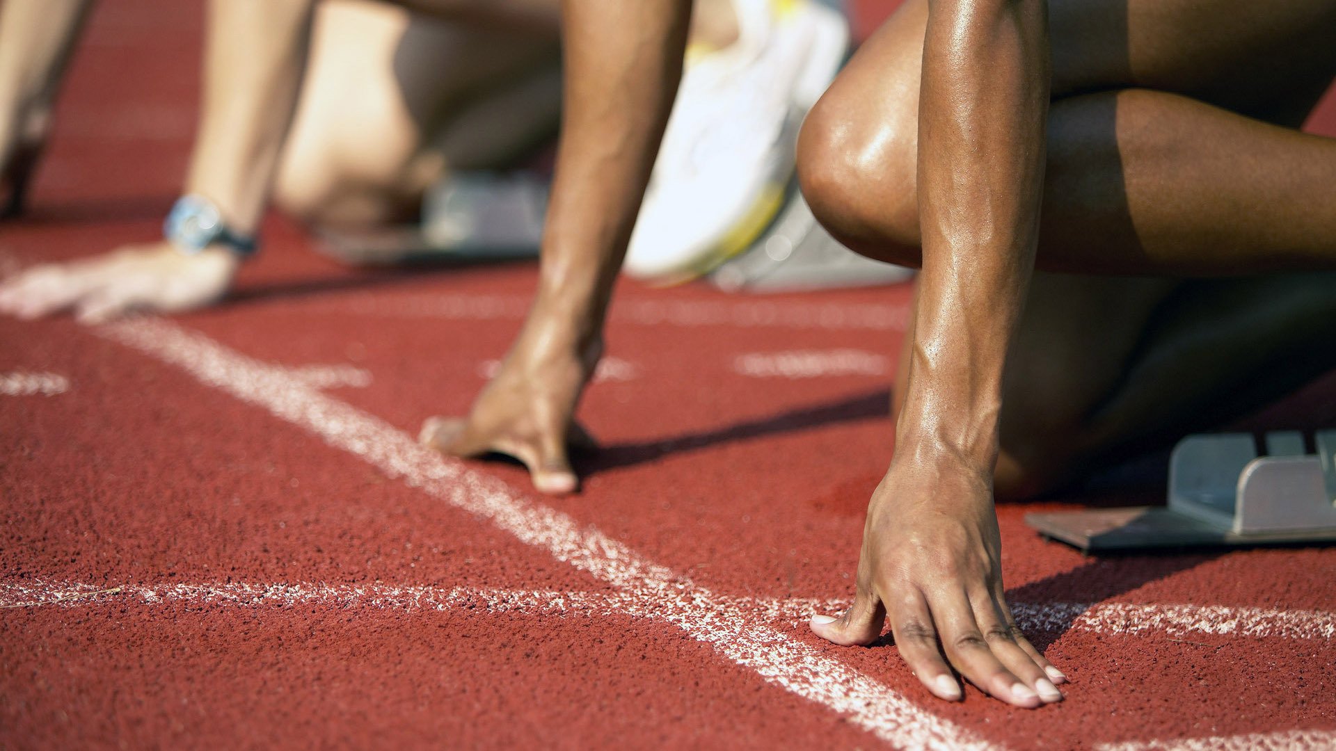 米兰体育app官网-五大联赛是否增加中场战术模拟训练频率应对快节奏变化，五大联赛场地大小